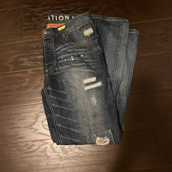 Jeans - Picture 2 of 5